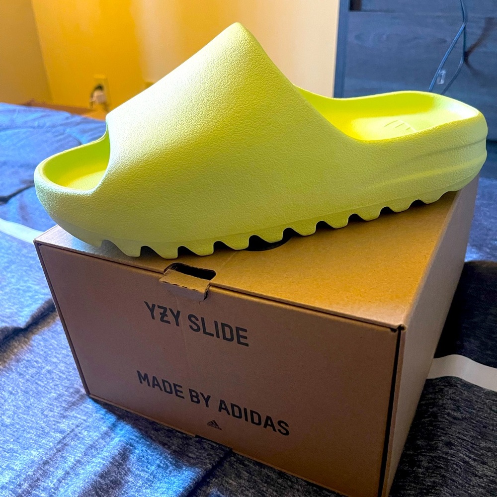 YZY slides
